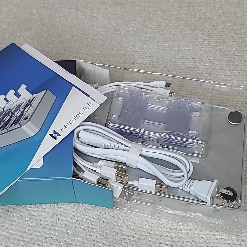 Hercules Tuff Charging Station for Multiple Devices, with 6 USB Ports Silver NWT